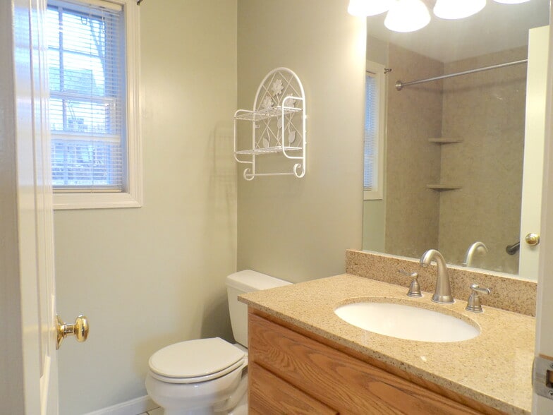 Building Photo - 63 Sturgis St