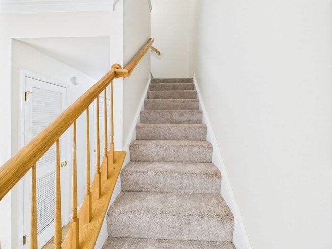 Building Photo - 2517 Mountain Ash Cir