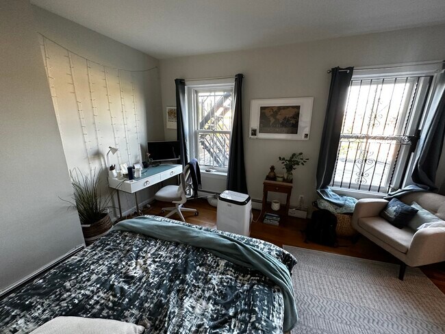 Building Photo - 538 Massachusetts Ave