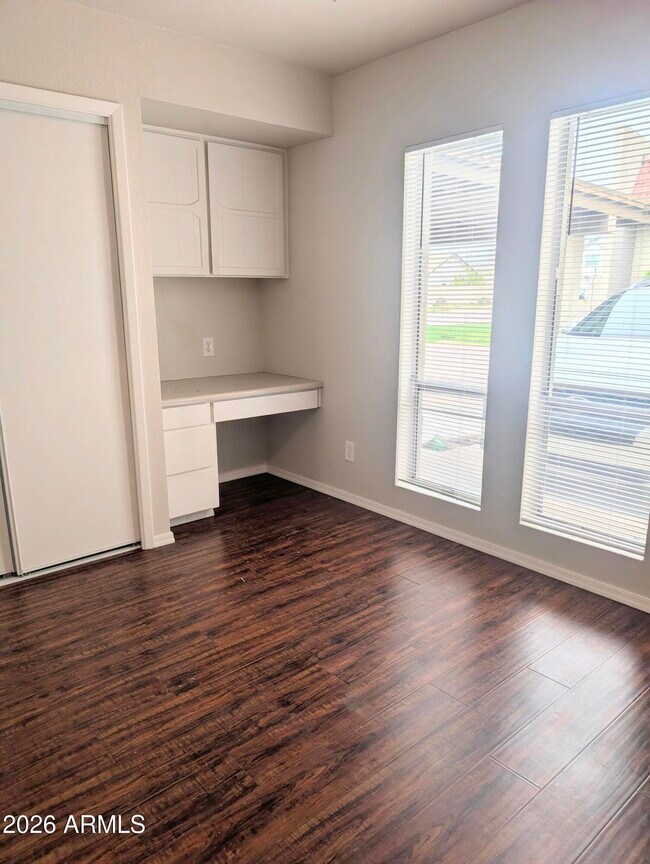 Building Photo - 3039 N 38th St