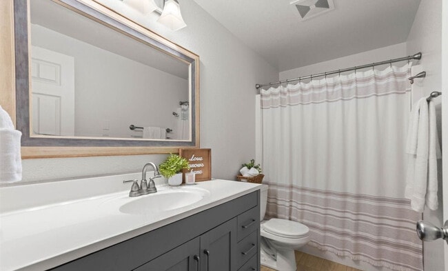 Building Photo - 21737 E Terra Ln SE