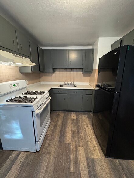 Building Photo - 22 Judith Ter