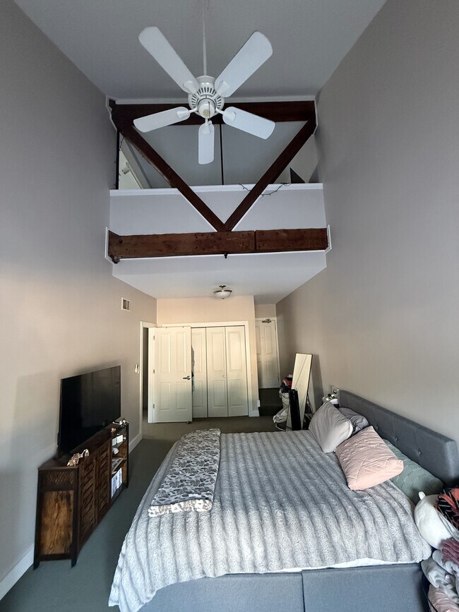 Building Photo - Apartments in Lockport
