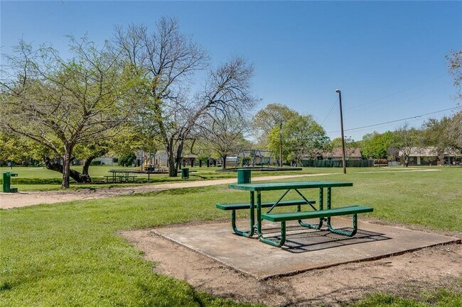 Building Photo - 10616 Mellow Meadow Dr