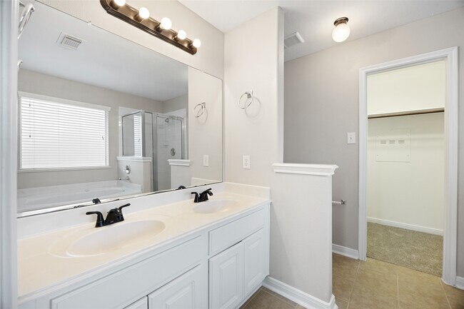 Building Photo - 7447 Oakwood Canyon Dr