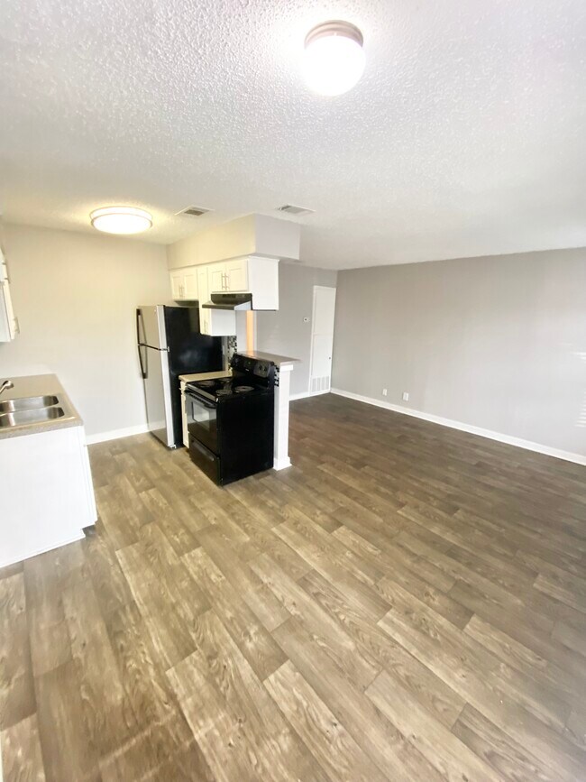 Interior Photo - South Shore