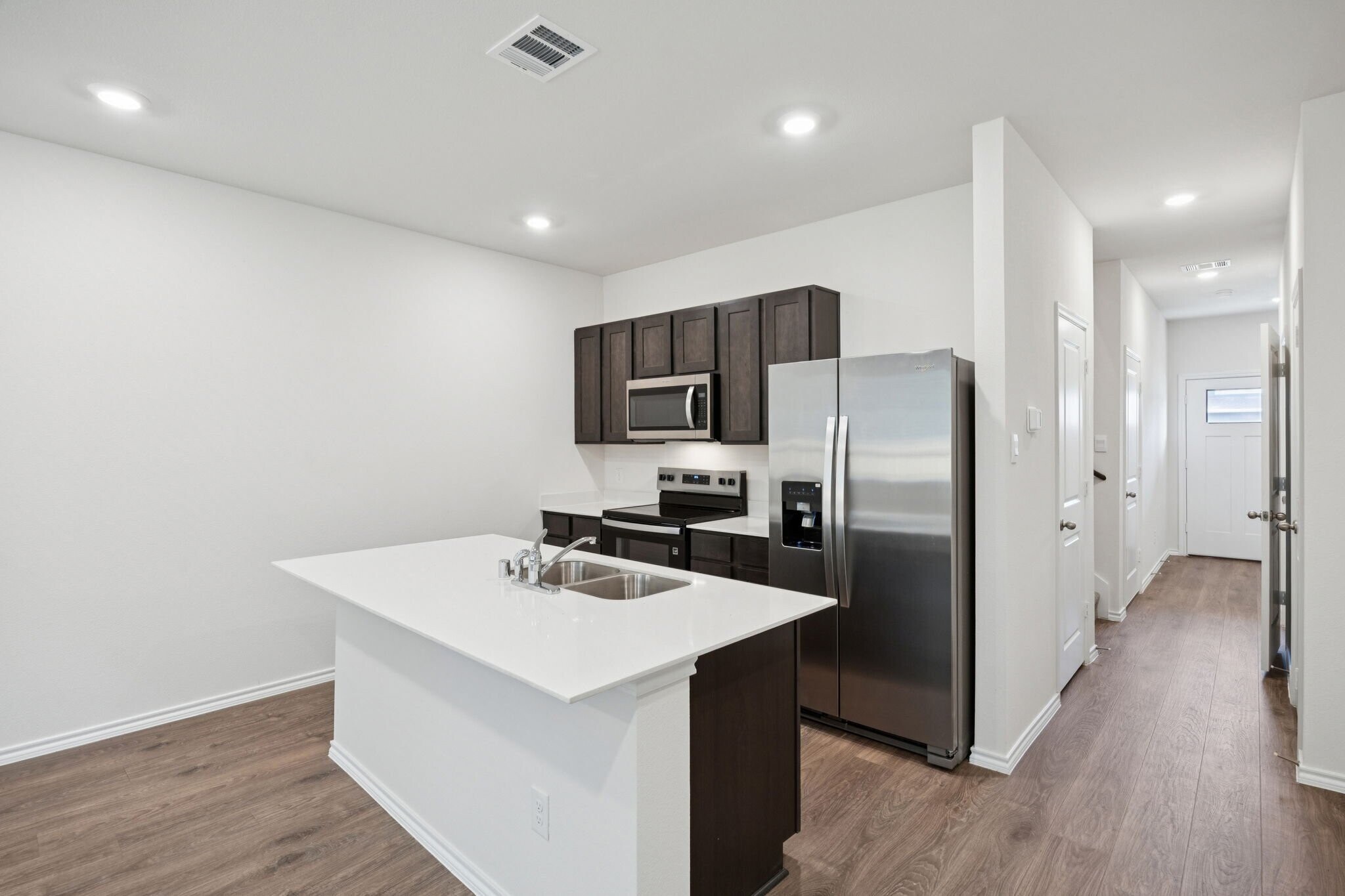 Building Photo - 7020 Vining Dr