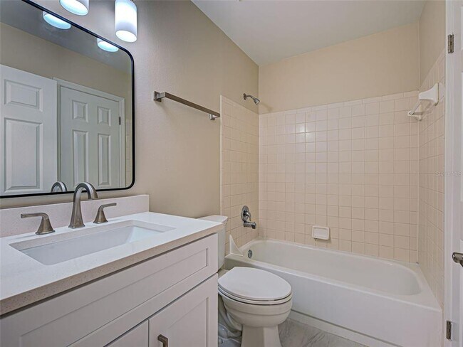 Building Photo - 4008 Crockers Lake Blvd