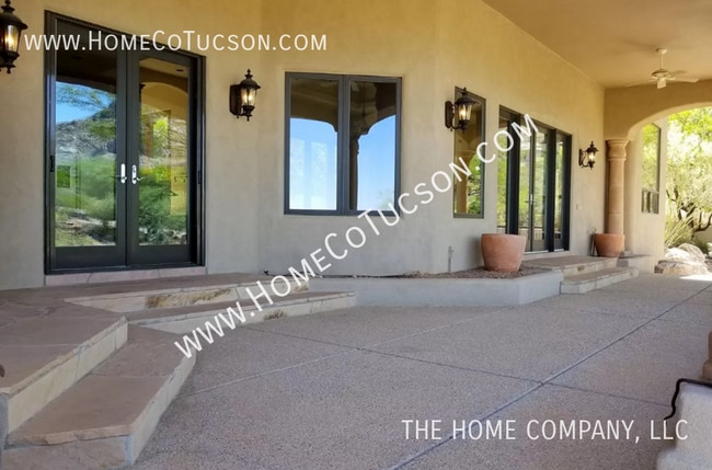Building Photo - 1621 E Crimson Canyon Pl