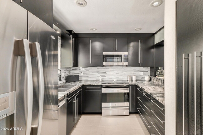 Building Photo - 4225 N 21st St