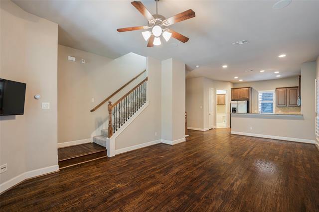 Building Photo - 2222 Marilla St