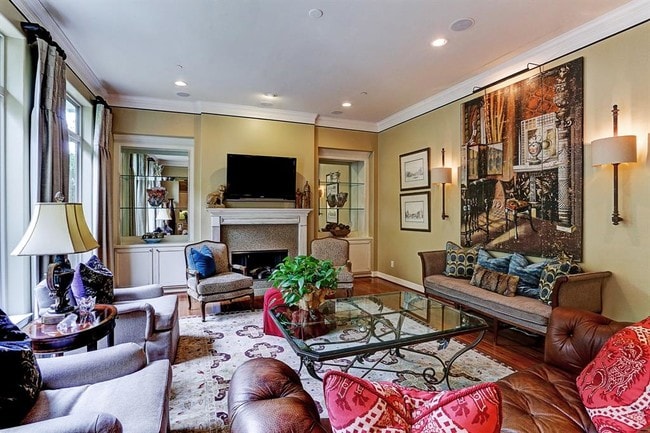 Building Photo - 100 S Creekside Ct