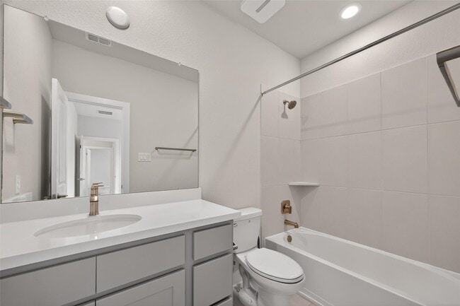 Building Photo - 4906 Tanyard Manor Dr