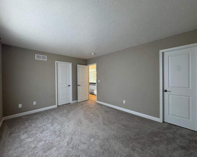 Building Photo - 6306 Avondale Woods Blvd