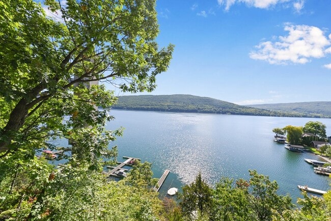 Building Photo - 7 Cliffside Dr