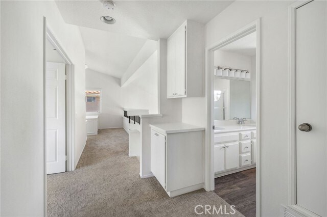 Building Photo - 24351 Kings View