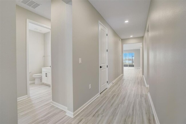 Building Photo - 1016 Griffon Ave