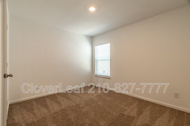 Building Photo - 3870 Trail de Paris