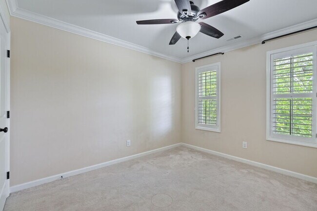 Building Photo - 162 Freedom Way