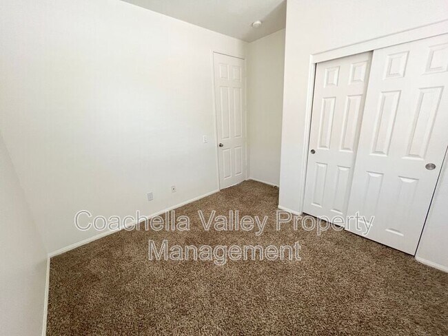 Building Photo - 62806 Kitetail Dr