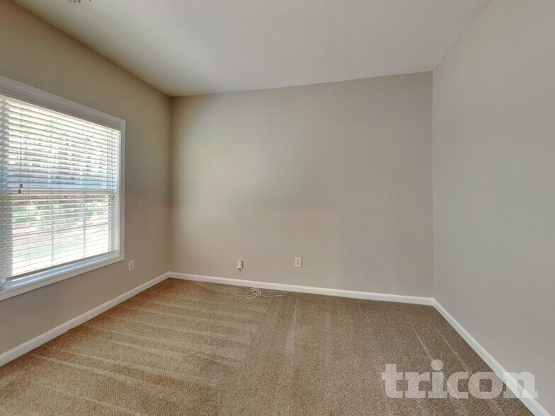 Building Photo - 1012 Levista Dr