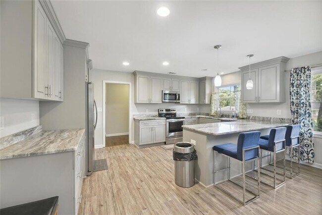 Building Photo - 4142 Blackhawk Dr