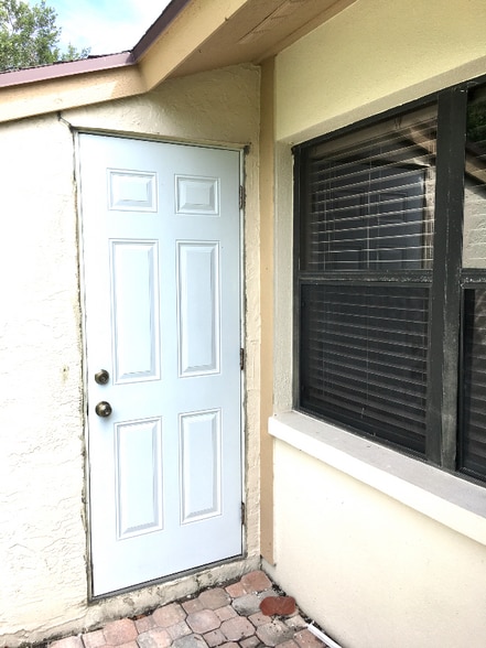 Building Photo - 60 60th St W