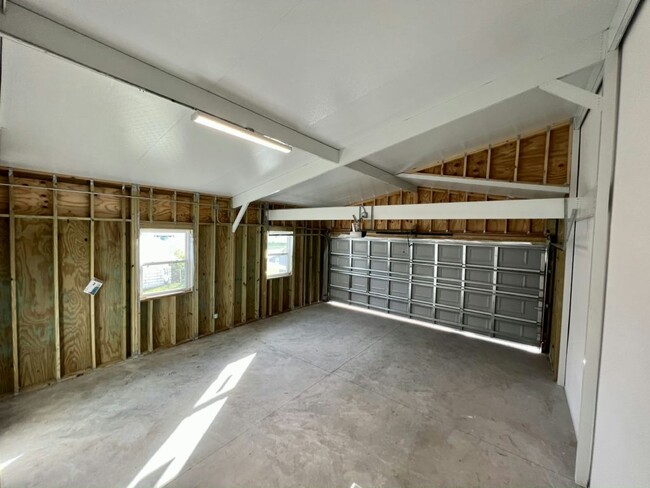 Building Photo - 4974 Coopers Hawk Pl