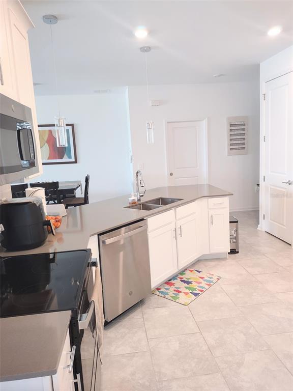 Building Photo - 6456 Needle Wy