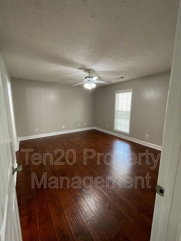 Building Photo - 4508 Auburn Rd