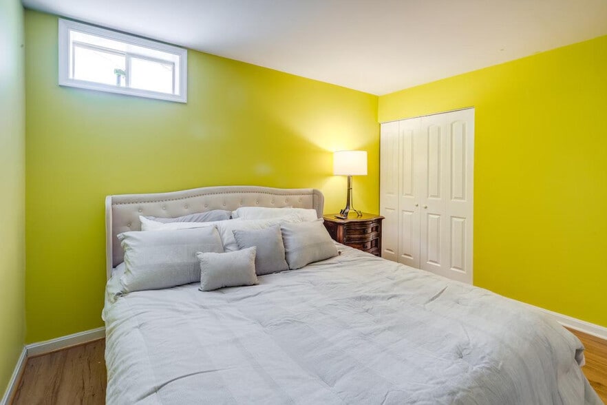 Building Photo - 8953 Birch Bay Cir