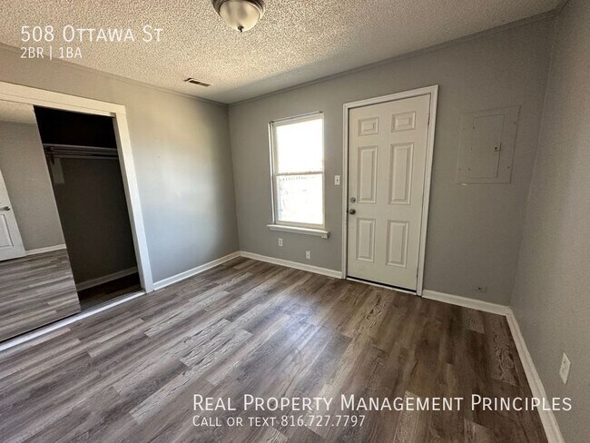 Building Photo - 508 Ottawa St