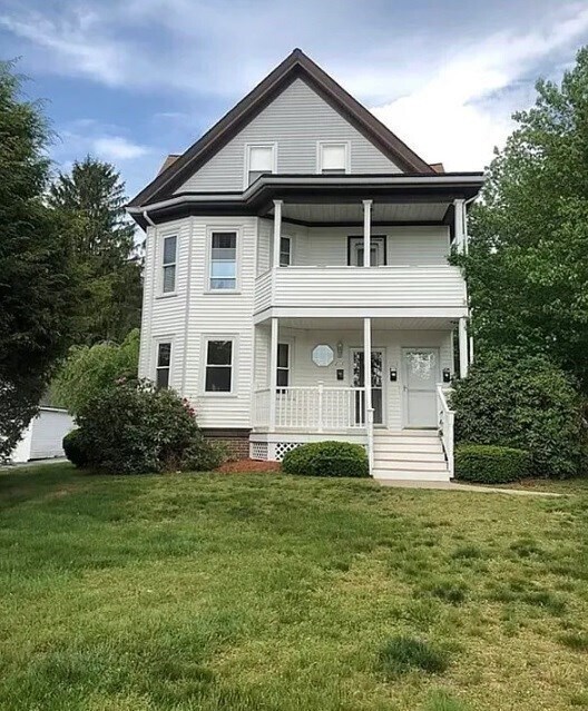 Primary Photo - 251 Washington St