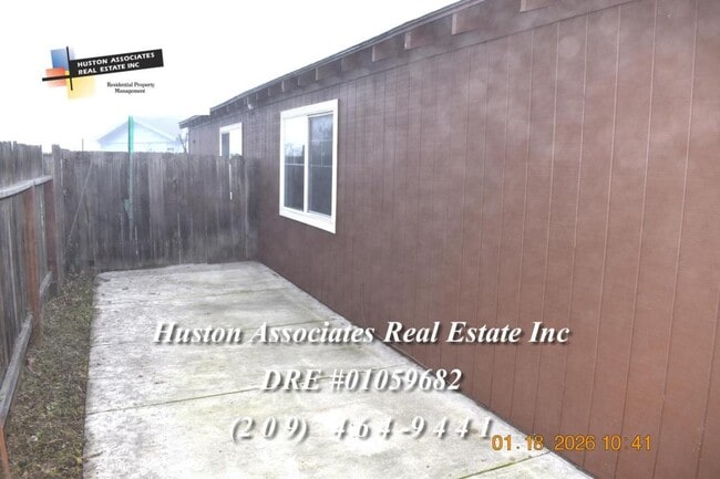 Building Photo - 3124 Kelley Ct