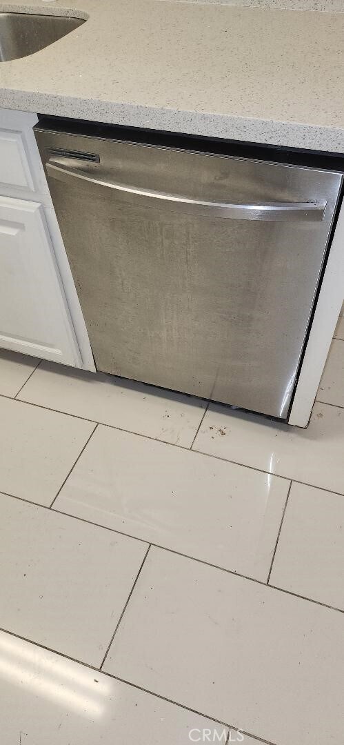 Building Photo - 1010 W MacArthur Blvd