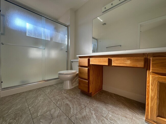 Building Photo - Charming 2-Bedroom Home in Sun City Summerlin