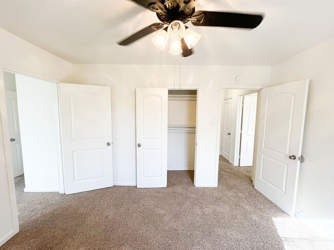 Building Photo - Available NOW!!!! Beautiful 3 bedroom, 2 bath home with covered patio and fenced yard.