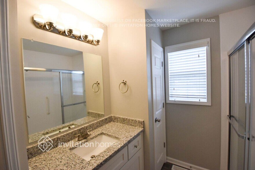 Building Photo - 1008 Bren Village Ct