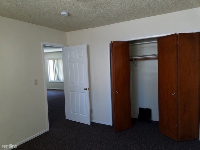 Building Photo - 2 br, 1 bath  - 442 Solano Ave