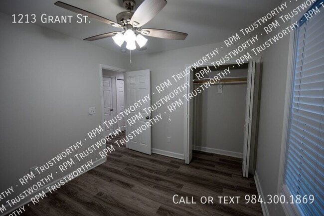 Building Photo - 1213 Grant St