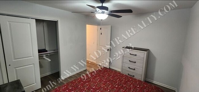 Building Photo - Like New Furnished Home in Lawrence Short Term Lease-Available NOW!!