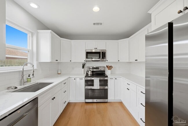 Building Photo - 1222 Bartram Ln