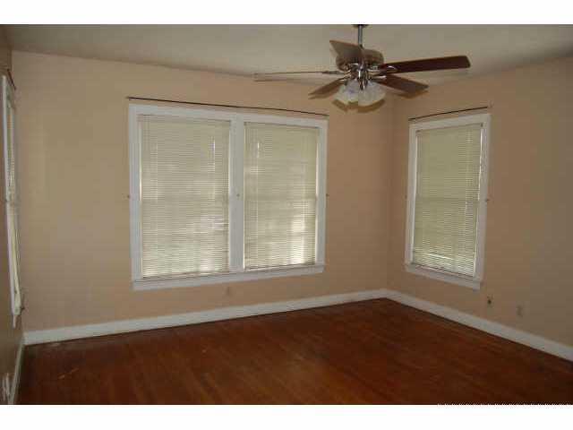 Building Photo - 1308 Crestwood Rd