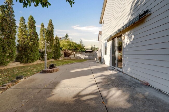 Building Photo - 9538 Fox Wind Ct