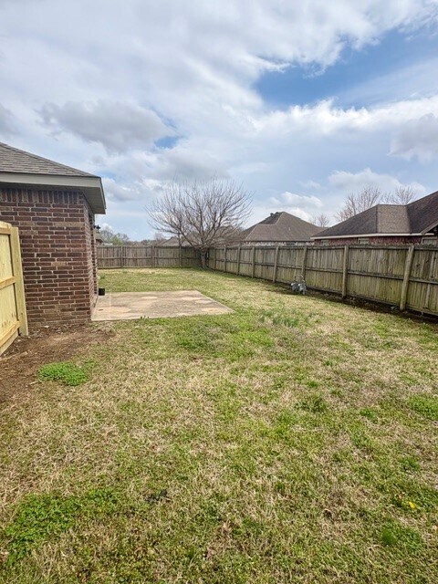 Building Photo - 4057 W Spring House Dr