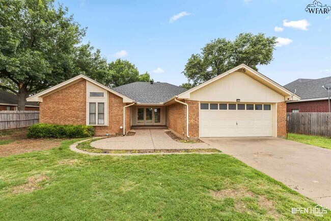 Building Photo - 1510 Bentwood Dr