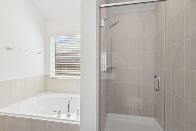 Building Photo - 3339 Silvery Bryum Dr