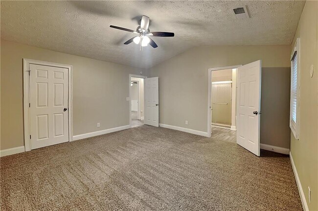 Building Photo - 213 Brolley Woods Dr