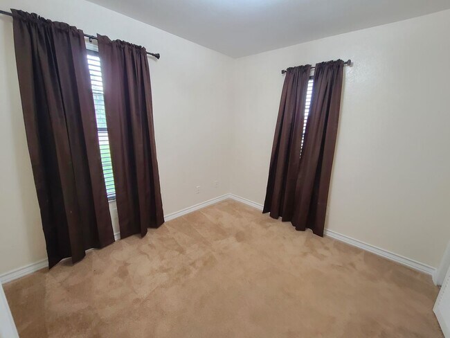 Building Photo - 126 La Silla Dr