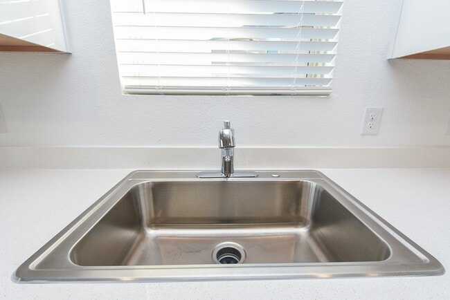 Building Photo - 18987 Panzini Dr